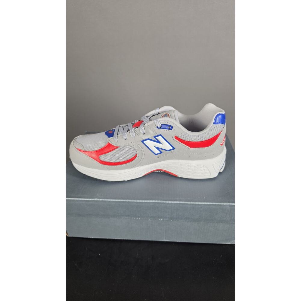 New Balance 2002 Kids Unisex Athletic Sneakers Grey Red GC2002KG US 7 - Picture 4 of 7